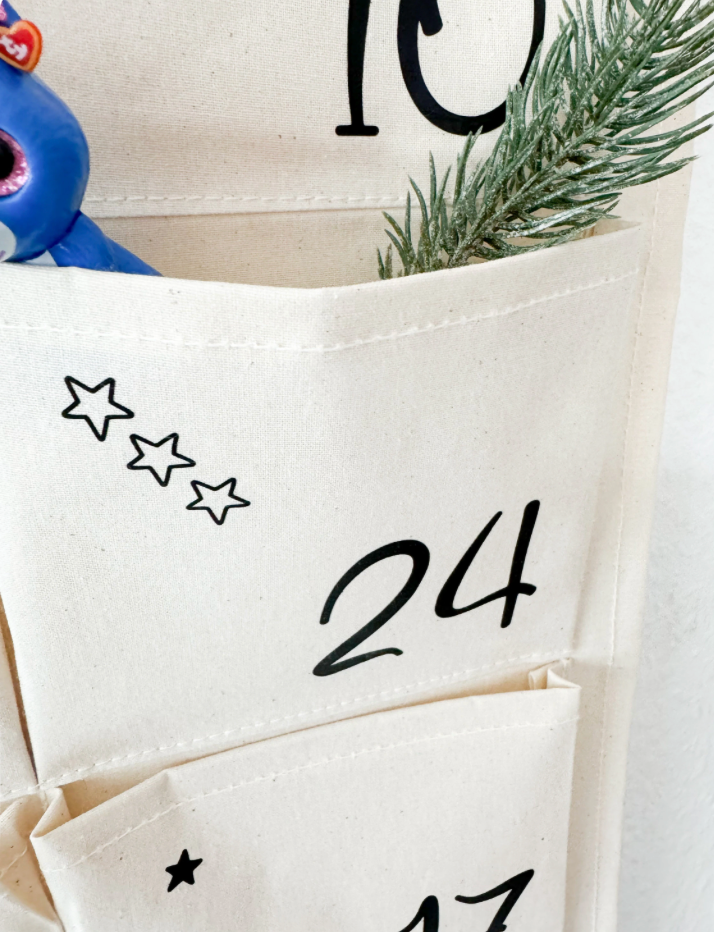 Adventskalender mit durcheinander angeordneten Zahlen