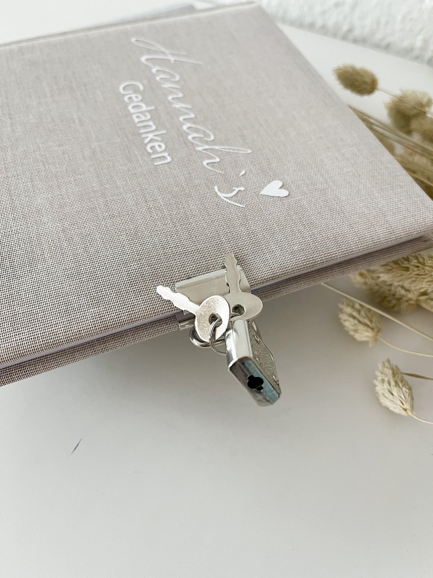 Tagebuch mit Schloss |personalisiert | Leineneinband | Geburtstagsgeschenk