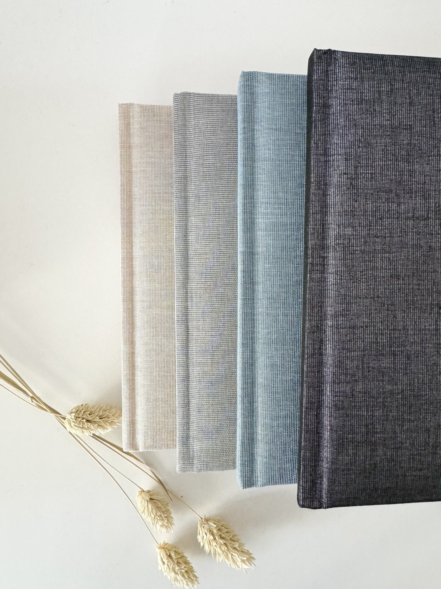 Tagebuch mit Schloss, personalisiert, Leineneinband, mit Initialen