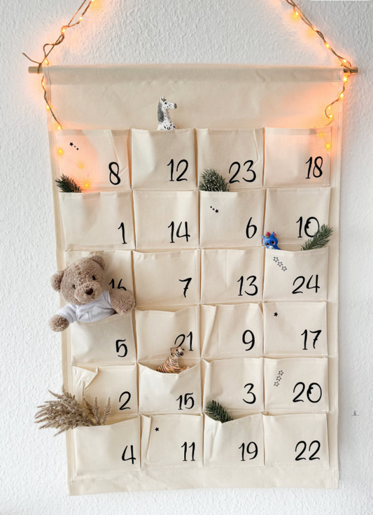 Adventskalender mit durcheinander angeordneten Zahlen
