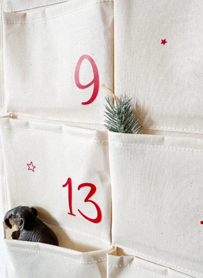Personalisierter Stoff-Adventskalender mit Namen | Zahlenfarbe wählbar