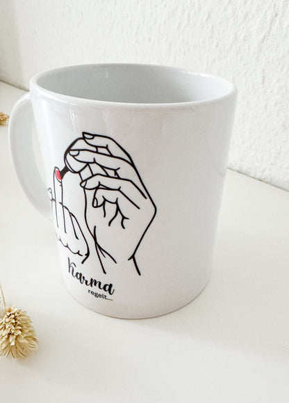 Tasse Karma regelt“ | Kaffeetasse mit Spruch | Karma Tasse | Geschenk Kollegen | Geschenk Freundin