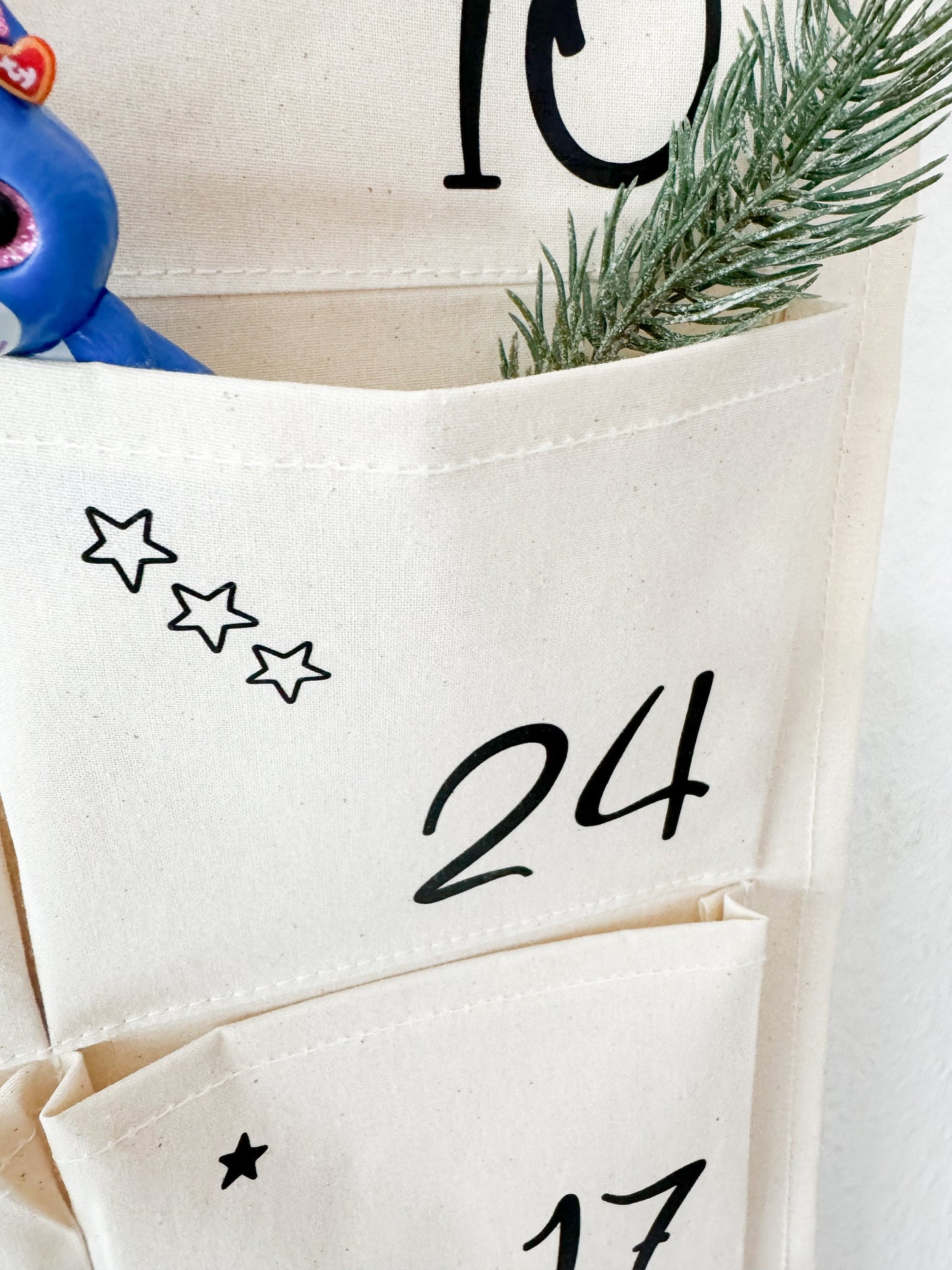 Personalisierter XXL Adventskalender für Kinder zum selber befüllen, 24 Taschen, Kalender aus Stoff