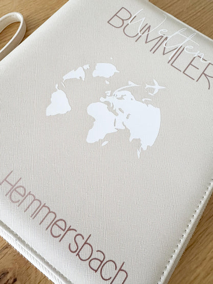 Travel Organizer personalisiert | Reisemappe aus PU-Leder mit Namen | Geschenk Familie & Vielreisende | Reisepasshülle personalisiert