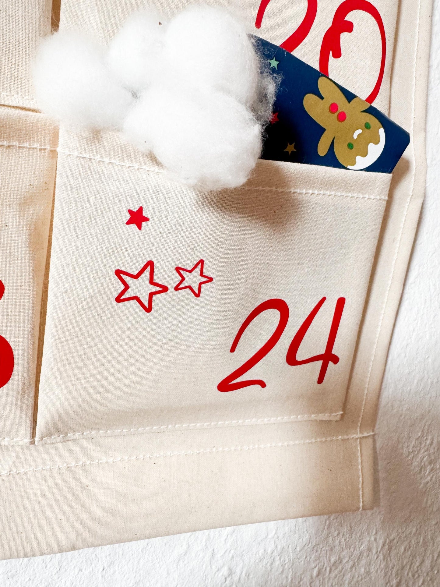 Personalisierter XXL Adventskalender für Kinder zum selber befüllen, 24 Taschen, Kalender aus Stoff