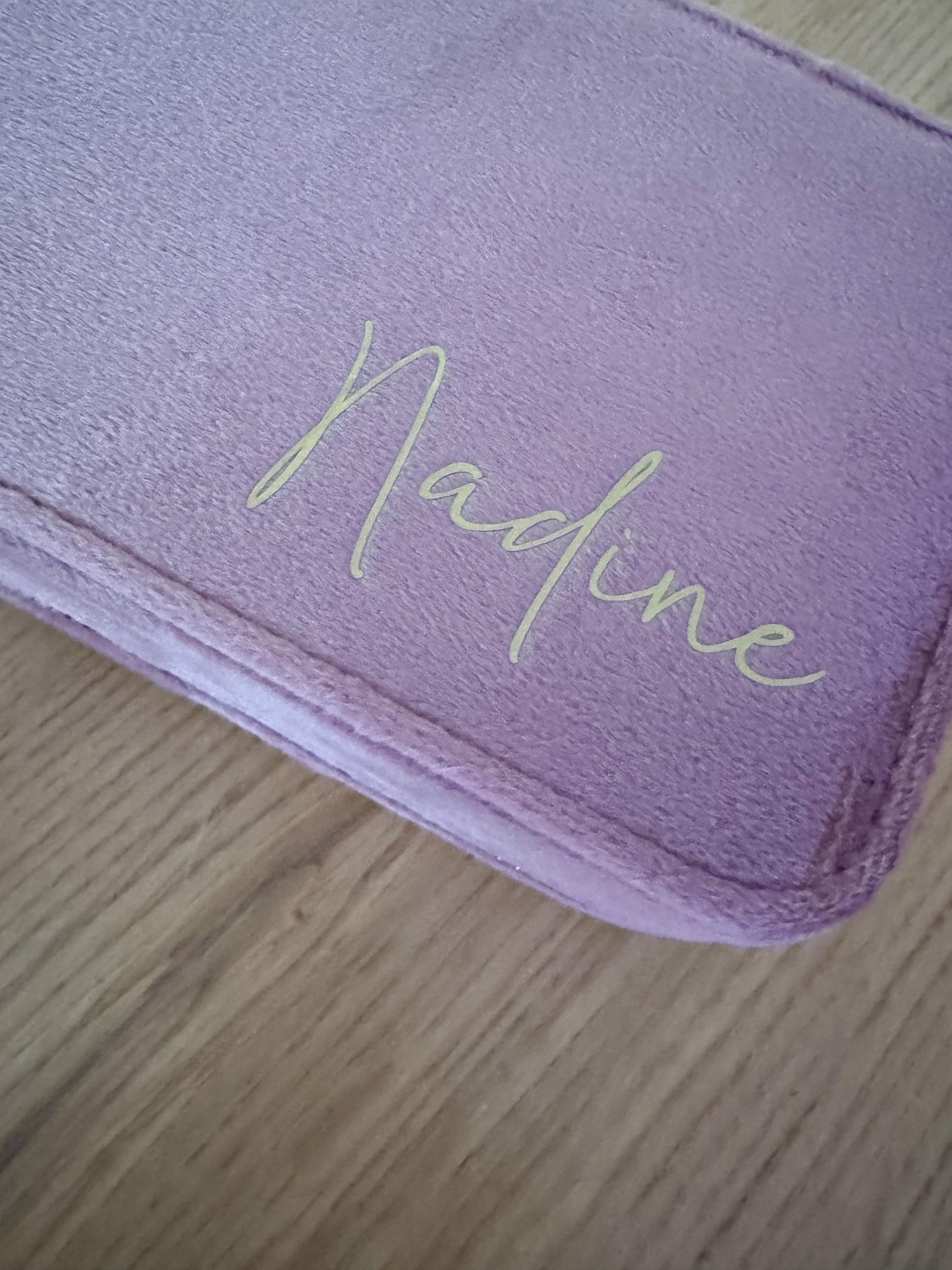 Personalisiertes Schmuckkästchen aus Samt | Mit Name oder Initialen | 3 Farben | Große Farbauswahl Personalisierung | Geschenk für Frauen |
