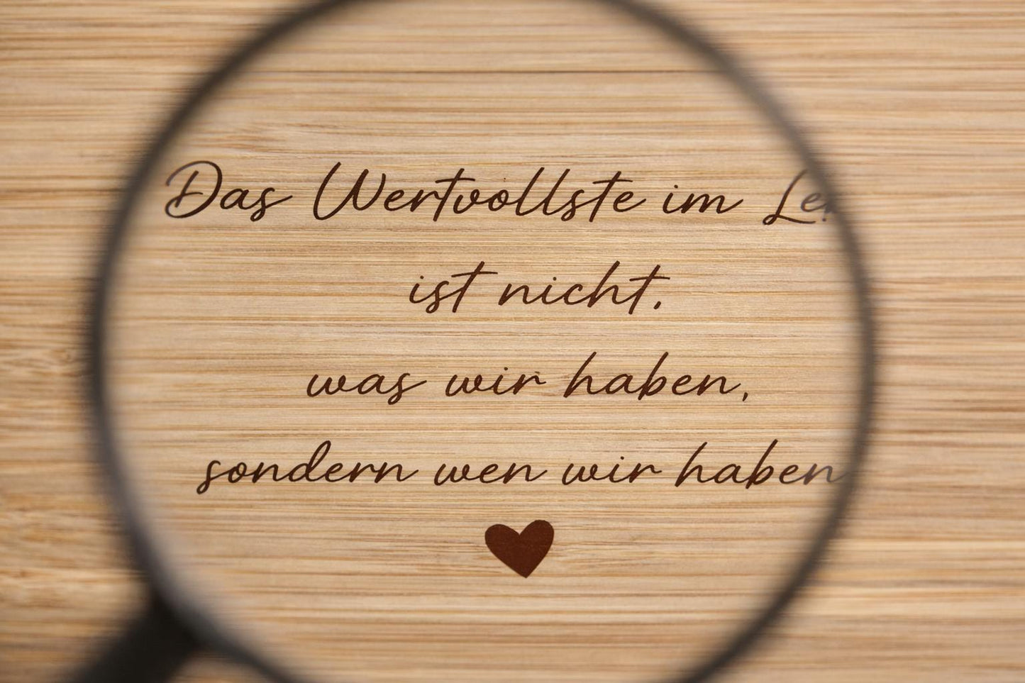 Personalisiertes Bambus Tablett FSC®  Graviertes Bettchen aus Bambus mit Herz | Geschenkidee nachhaltig | Wunschgravur möglich