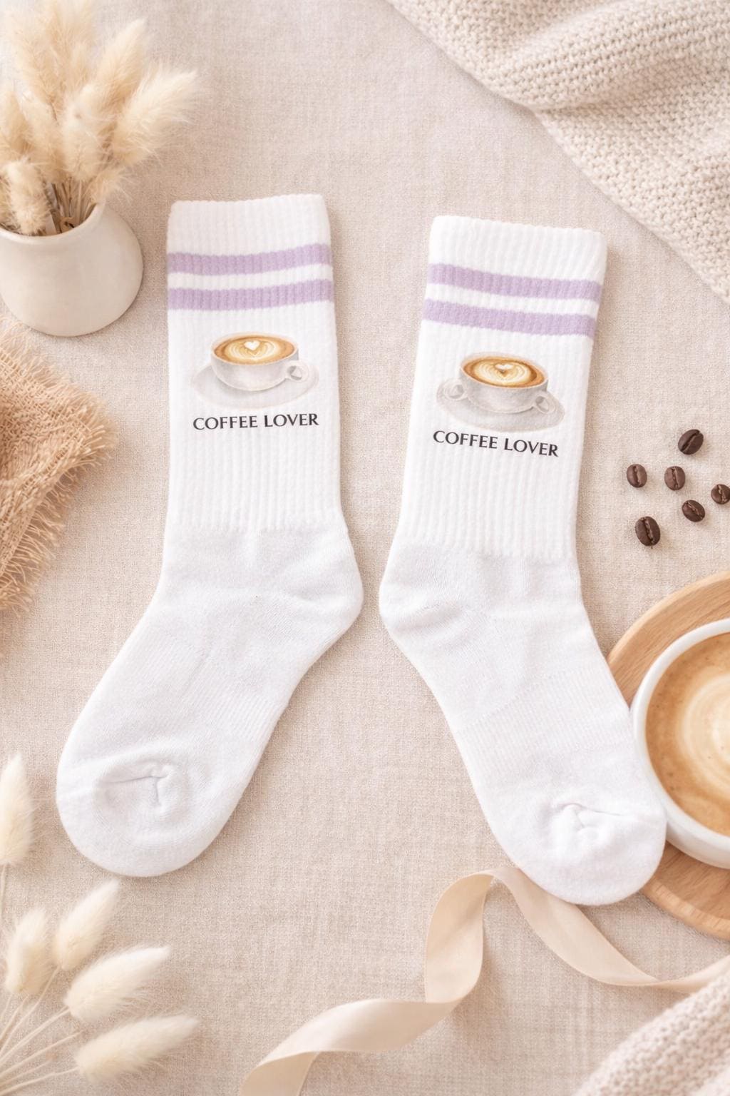 Kaffee Lover Socken Damen  COFFEE LOVER Crew Socks mit Kaffeetasse  Geschenk für Kaffeeliebhaber  Geschenkidee für Kaffeefans