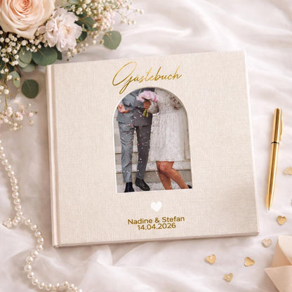 Gästebuch Hochzeit Leinen personalisierbar  Fotoausschnitt & weißes Herzdetail | 100 Seiten | Beige, Rosa oder Kakigrün | Erinnerungsalbum